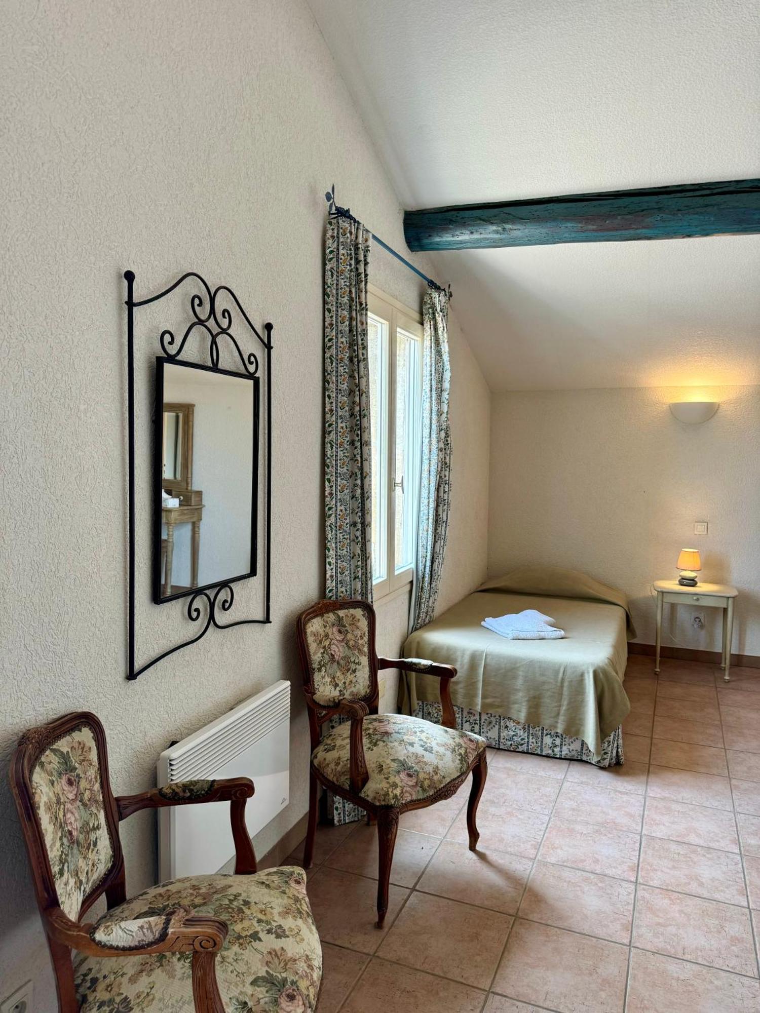 Mas Du Grand Peloux Hotel Port-Saint-Louis-du-Rhone Bagian luar foto