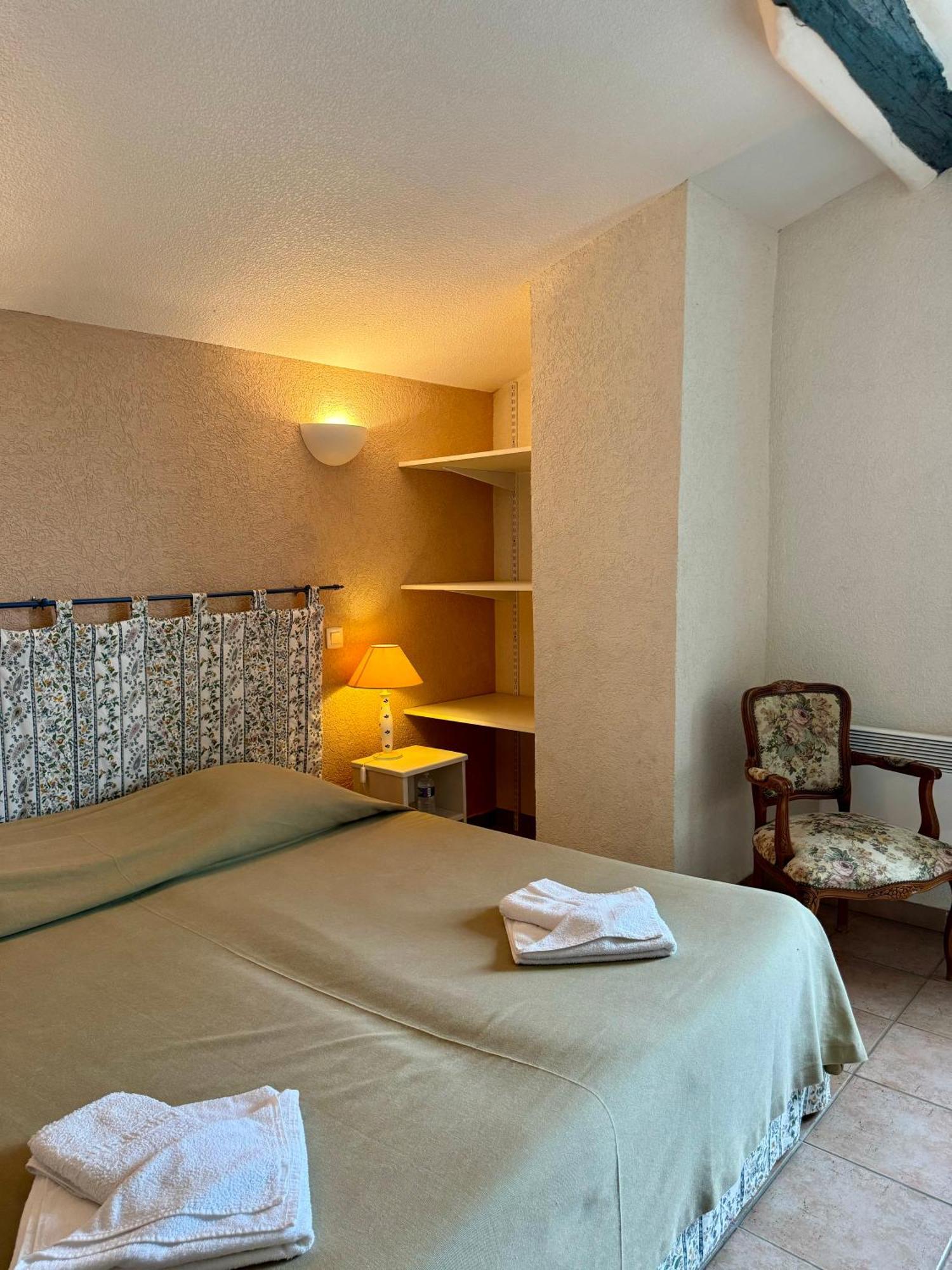Mas Du Grand Peloux Hotel Port-Saint-Louis-du-Rhone Bagian luar foto