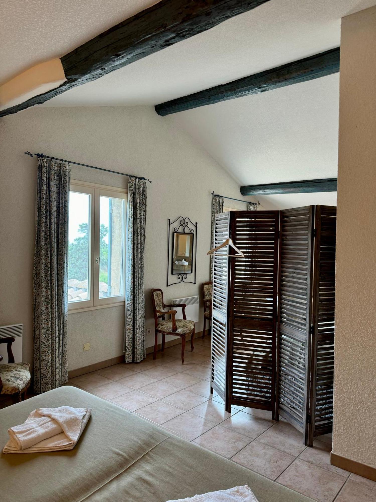 Mas Du Grand Peloux Hotel Port-Saint-Louis-du-Rhone Ruang foto